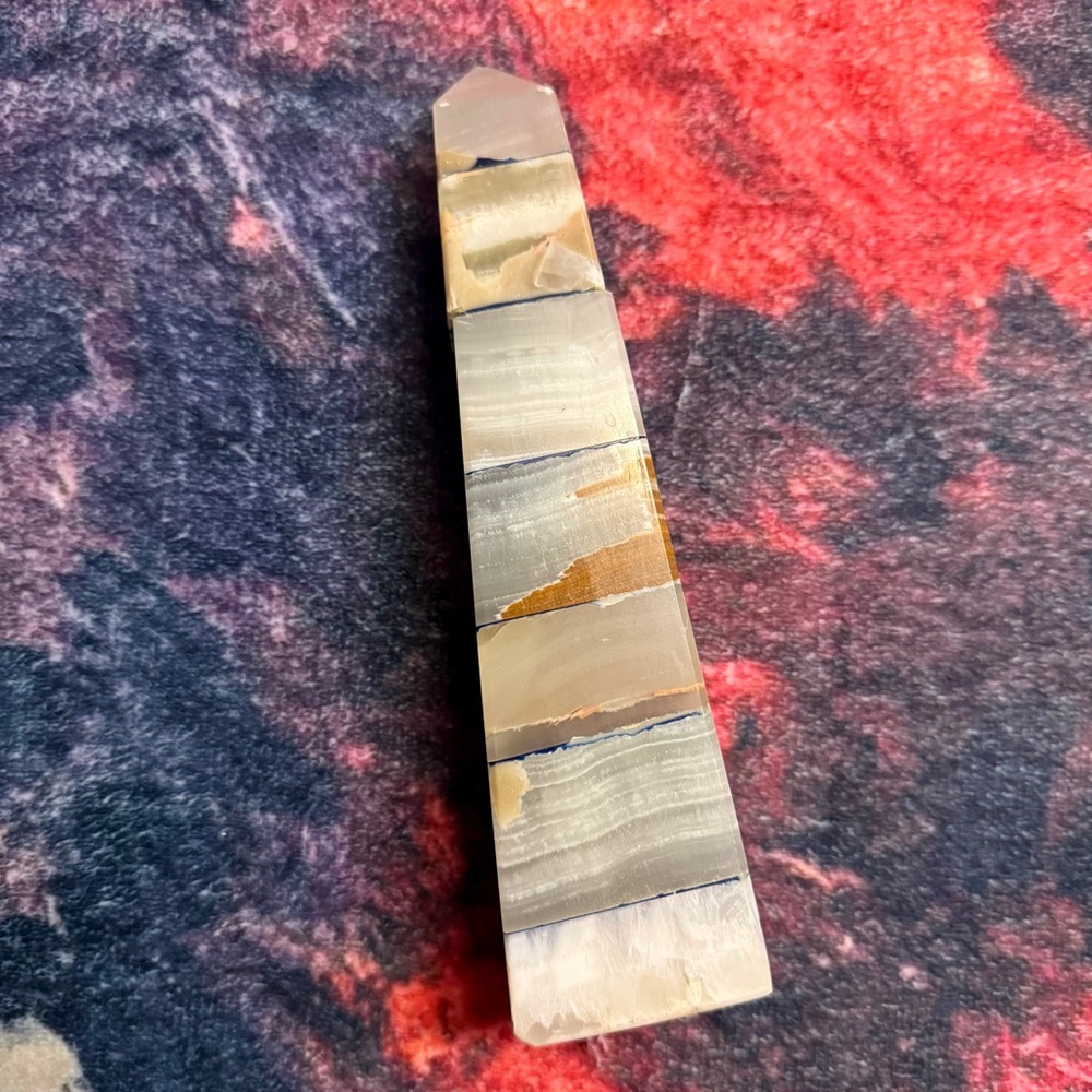 💜 LARGE Banded Green Onyx Stone Obelisk Crystal Decor
